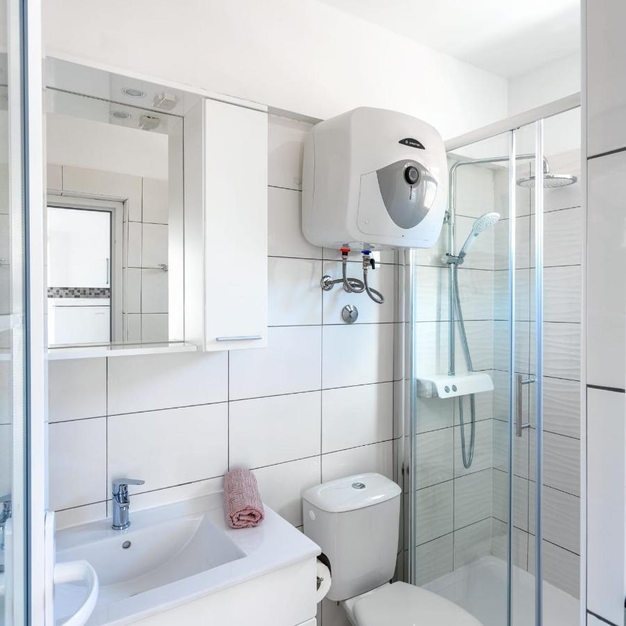 Holiday House Iva Slatine Luaran gambar